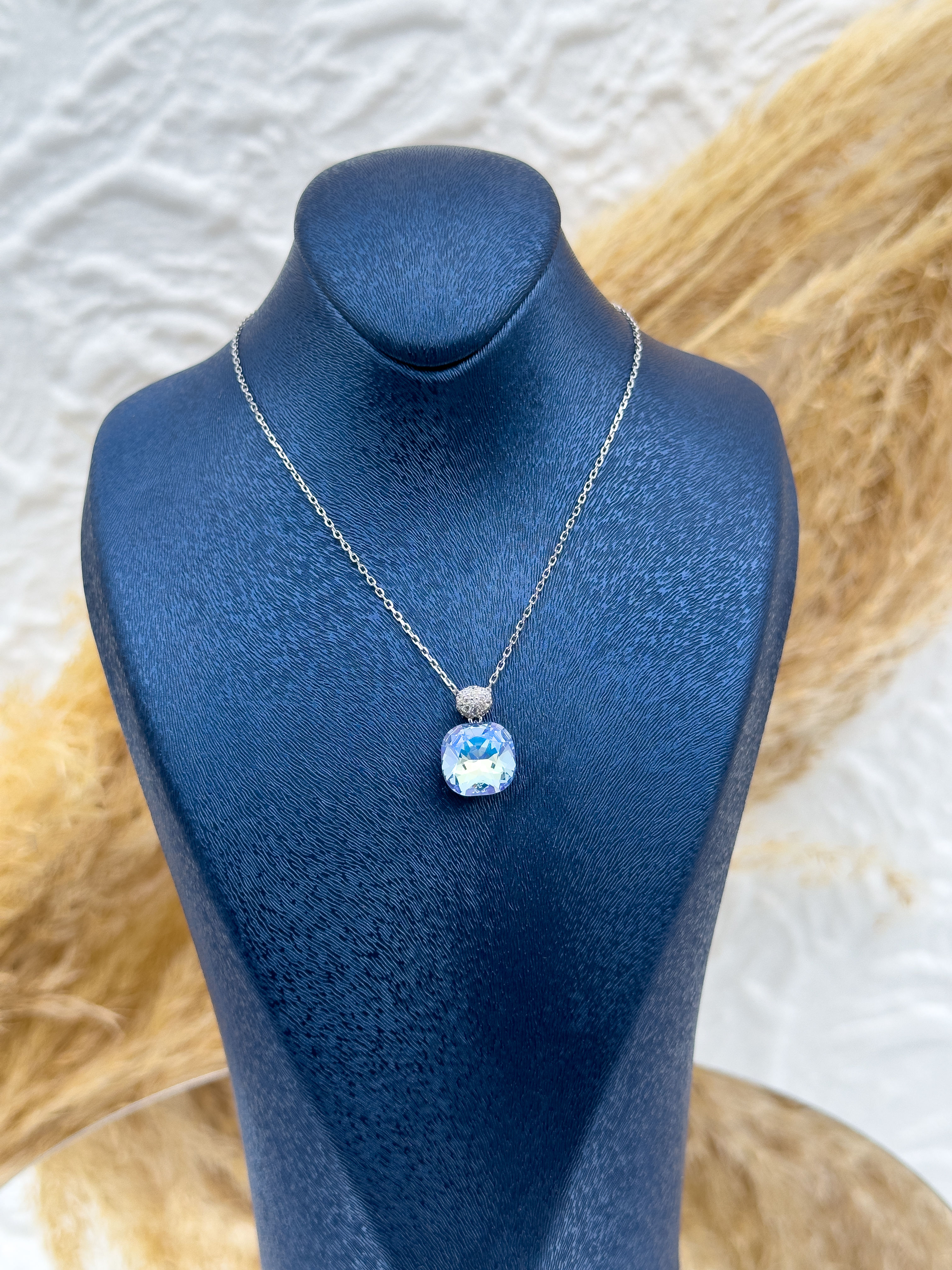 925 Ayar Gümüş Baget Mistik Topaz Taşlı Özel Tasarım Kadın Kolye